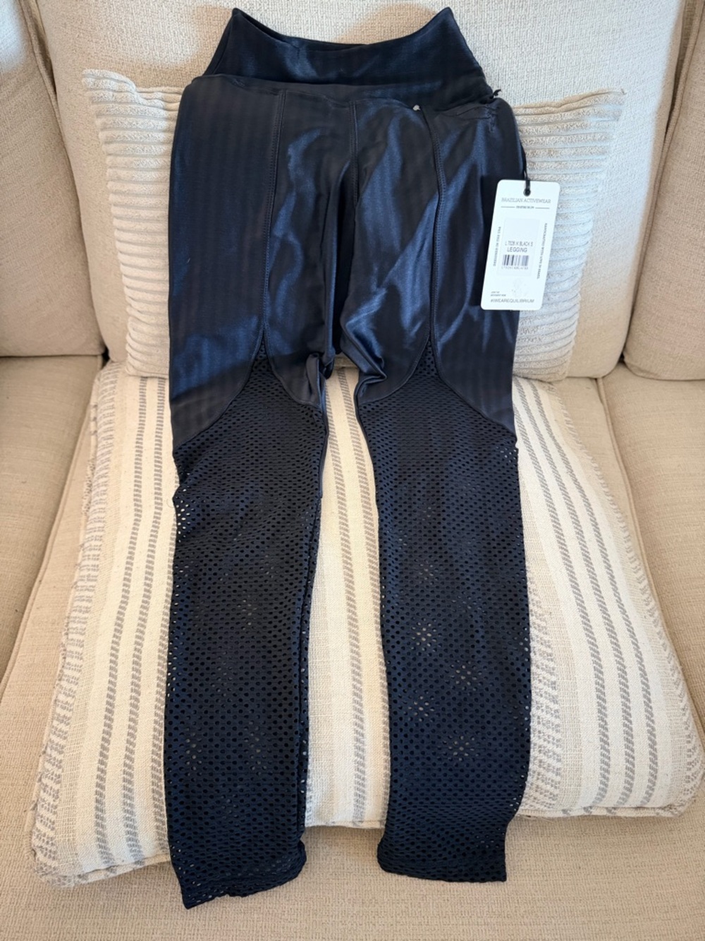 Equilibrium Activewear | Women's Black Performance Mesh Leggings